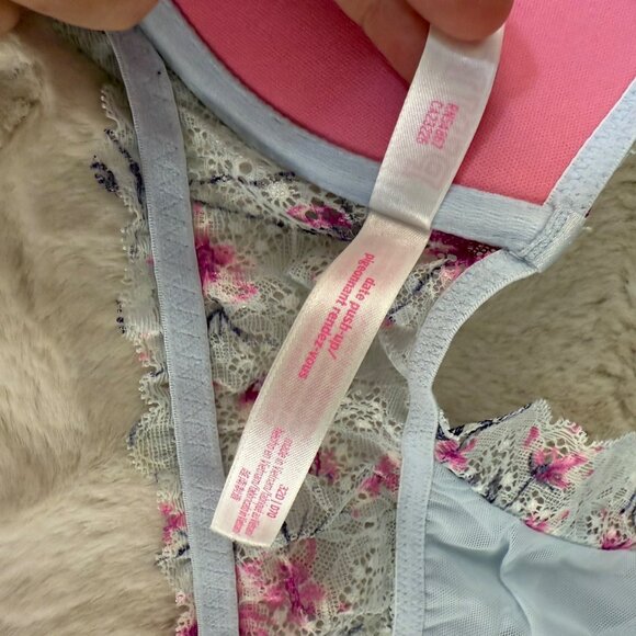 Pink By Victorias Secret Floral Lace Racerback Push-Up Bras Set Of 2 Sz 32D - Picture 10 of 10